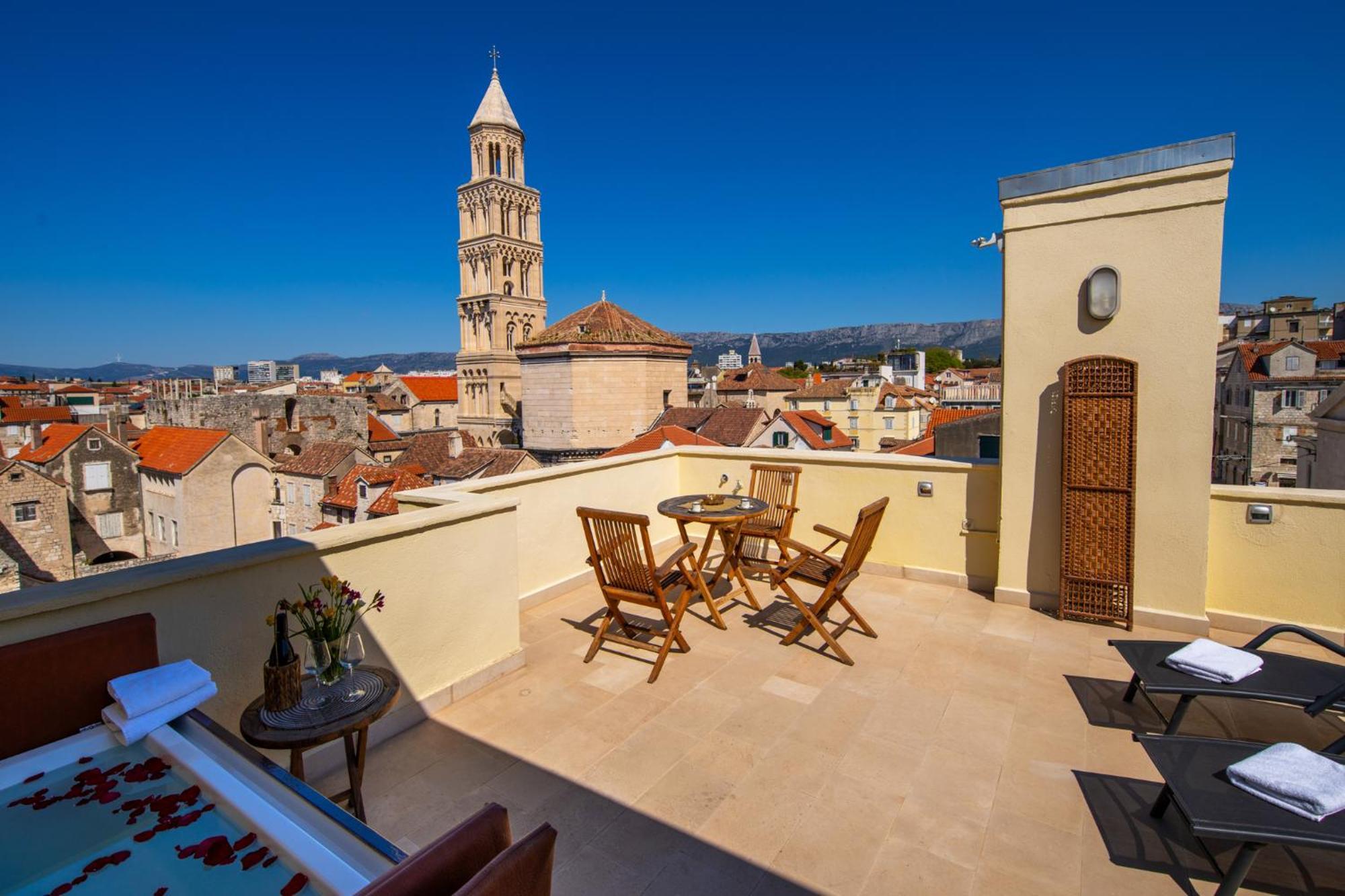Terazza Grande In Diocletian Tower Apartment Split Ngoại thất bức ảnh